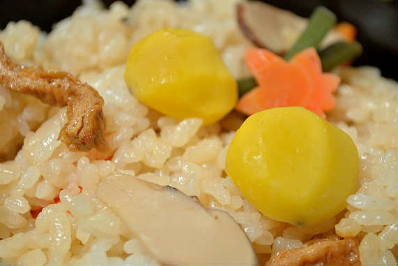 мацутакэ и каштаны с рисом